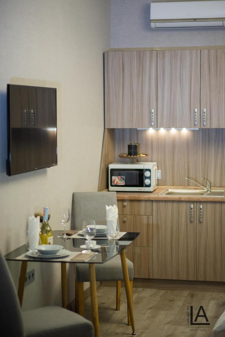 Apart Hotel Lake Apartments Kiew Exterior foto